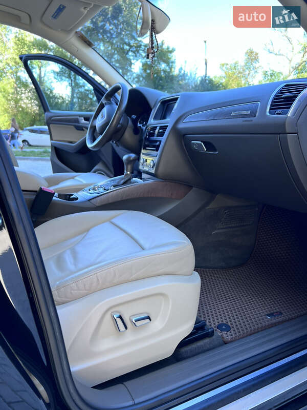 Внедорожник / Кроссовер Audi Q5 2013 в Тернополе