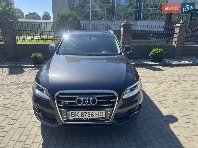 Внедорожник / Кроссовер Audi Q5 2016 в Ровно