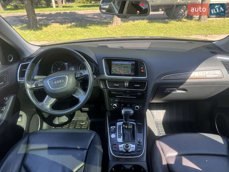 Внедорожник / Кроссовер Audi Q5 2016 в Ровно