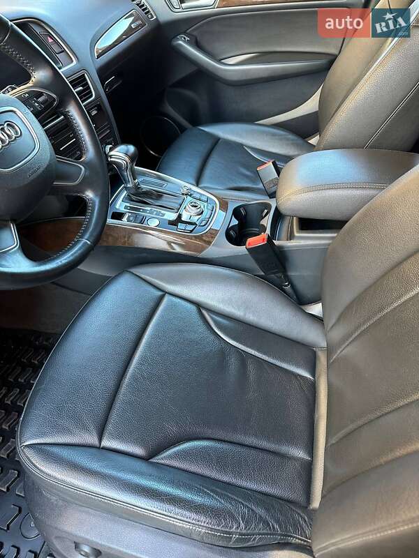 Внедорожник / Кроссовер Audi Q5 2016 в Нетешине фото 12 Внедорожник / Кроссовер Audi Q5 2016 в Нетешине