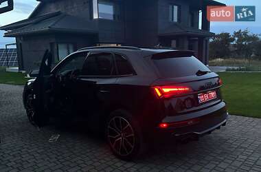 Внедорожник / Кроссовер Audi Q5 2021 в 