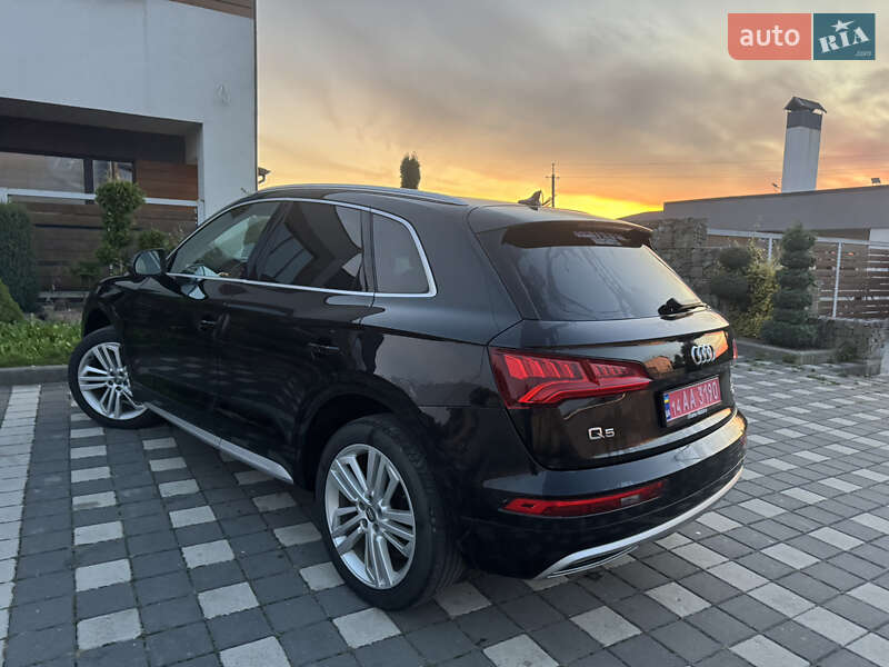 Внедорожник / Кроссовер Audi Q5 2018 в Стрые