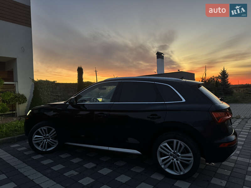 Внедорожник / Кроссовер Audi Q5 2018 в Стрые