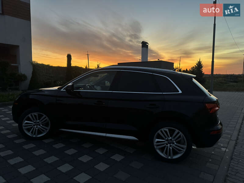 Внедорожник / Кроссовер Audi Q5 2018 в Стрые