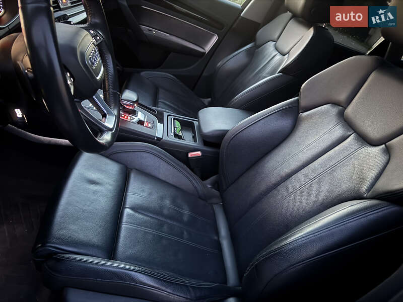 Внедорожник / Кроссовер Audi Q5 2018 в Стрые