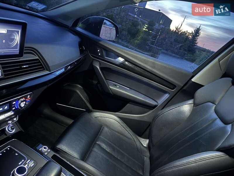 Внедорожник / Кроссовер Audi Q5 2018 в Стрые