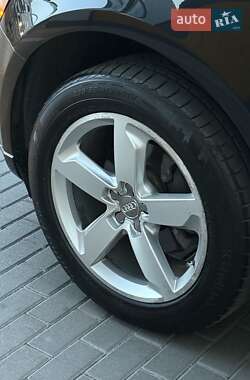 Внедорожник / Кроссовер Audi Q5 2011 в 