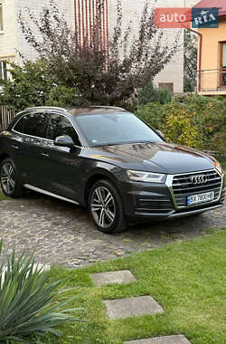Внедорожник / Кроссовер Audi Q5 2017 в Львове