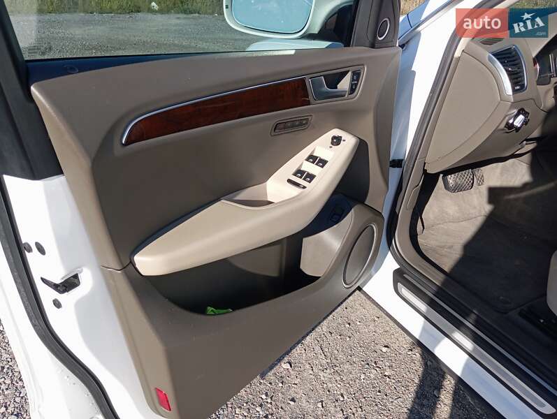 Позашляховик / Кросовер Audi Q5 2012 в Тернополі