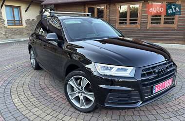 Внедорожник / Кроссовер Audi Q5 2019 в 