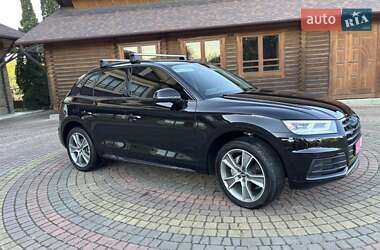 Внедорожник / Кроссовер Audi Q5 2019 в 
