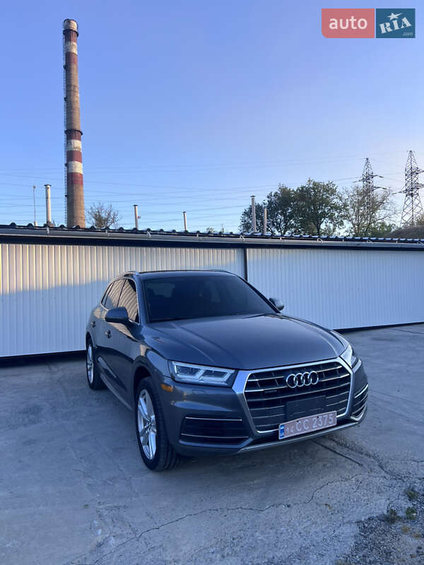 Внедорожник / Кроссовер Audi Q5 2018 в Запорожье