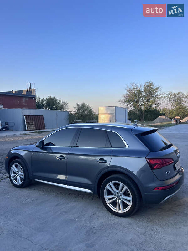 Внедорожник / Кроссовер Audi Q5 2018 в Запорожье