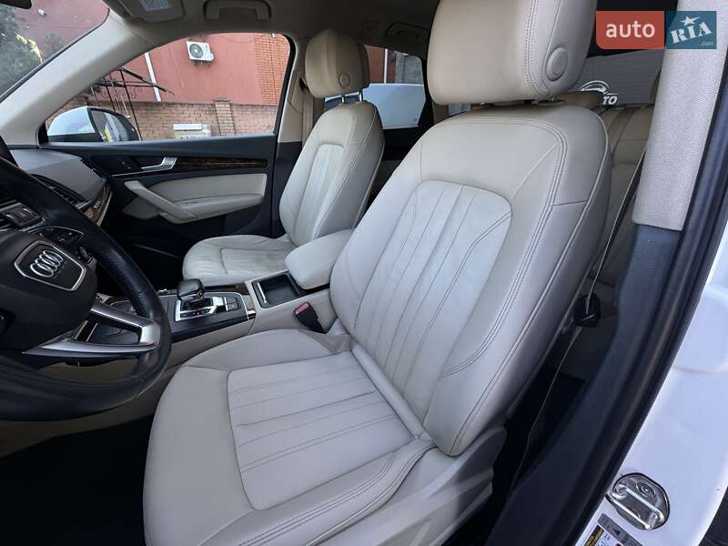 Позашляховик / Кросовер Audi Q5 2018 в Вінниці