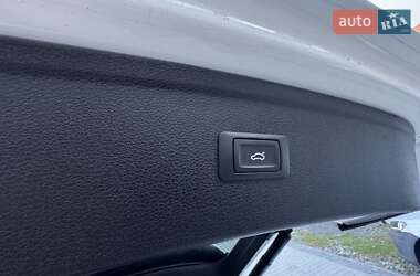 Внедорожник / Кроссовер Audi Q5 2018 в 