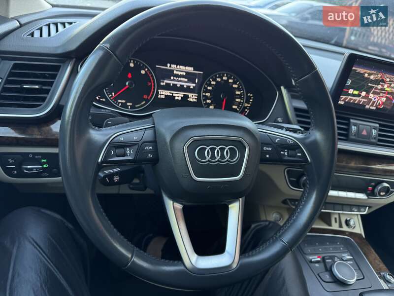 Позашляховик / Кросовер Audi Q5 2018 в Вінниці