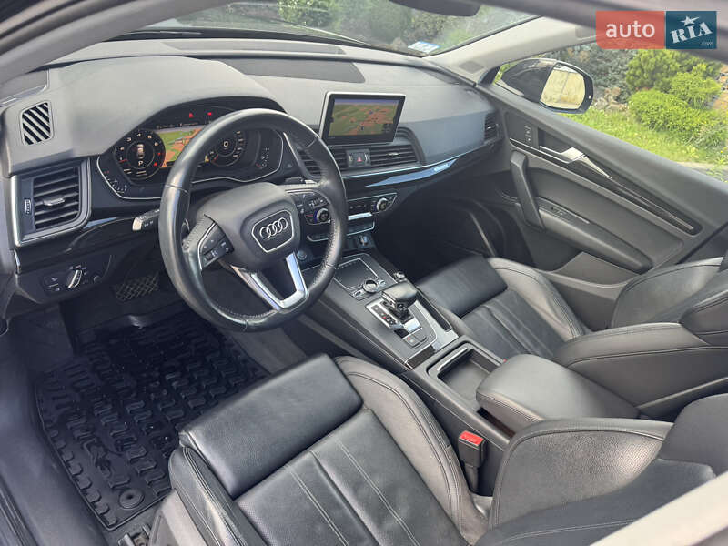 Внедорожник / Кроссовер Audi Q5 2018 в Стрые