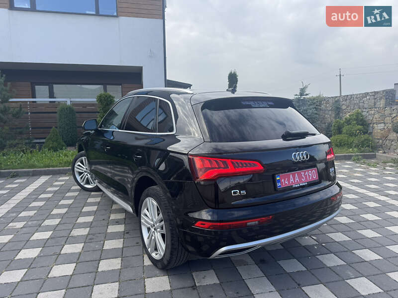 Внедорожник / Кроссовер Audi Q5 2018 в Стрые