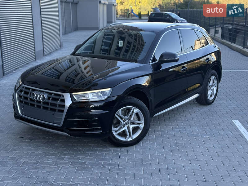 Внедорожник / Кроссовер Audi Q5 2019 в Хмельницком