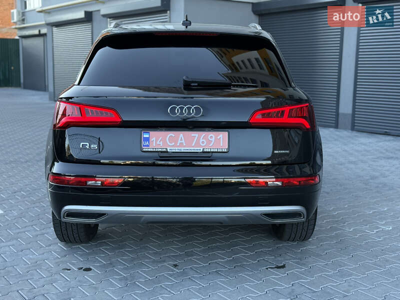 Внедорожник / Кроссовер Audi Q5 2019 в Хмельницком
