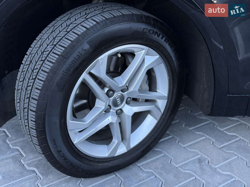 Внедорожник / Кроссовер Audi Q5 2019 в Хмельницком