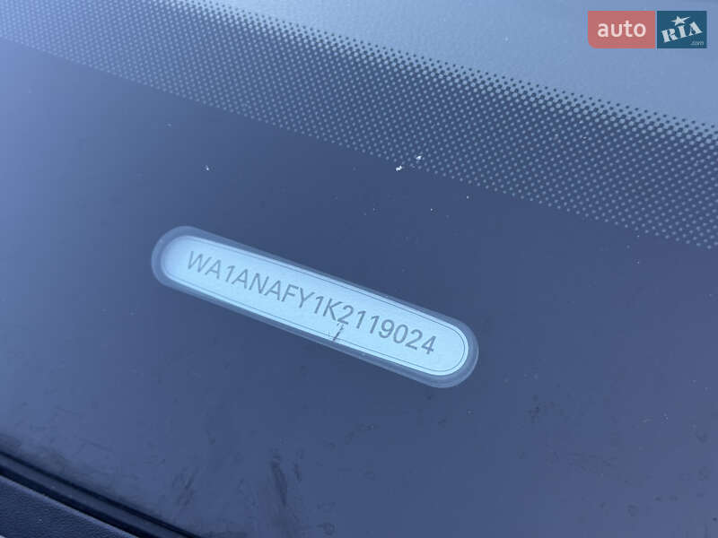 Внедорожник / Кроссовер Audi Q5 2019 в Хмельницком
