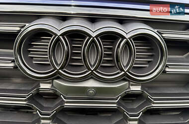 Внедорожник / Кроссовер Audi Q5 2023 в 
