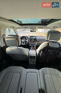 Внедорожник / Кроссовер Audi Q5 2021 в 