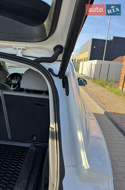 Внедорожник / Кроссовер Audi Q5 2021 в 