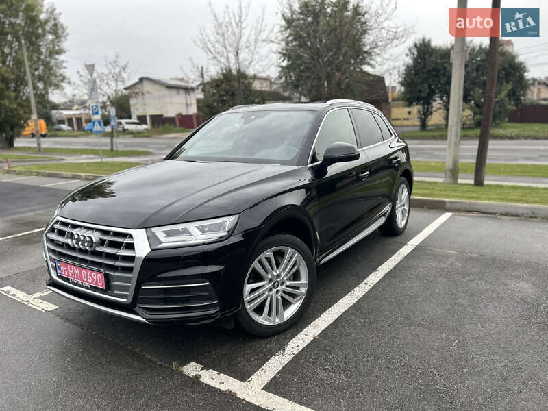 Позашляховик / Кросовер Audi Q5 2017 в Києві