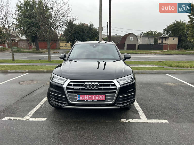Позашляховик / Кросовер Audi Q5 2017 в Києві