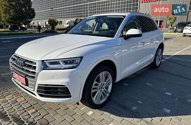 Внедорожник / Кроссовер Audi Q5 2018 в Луцке