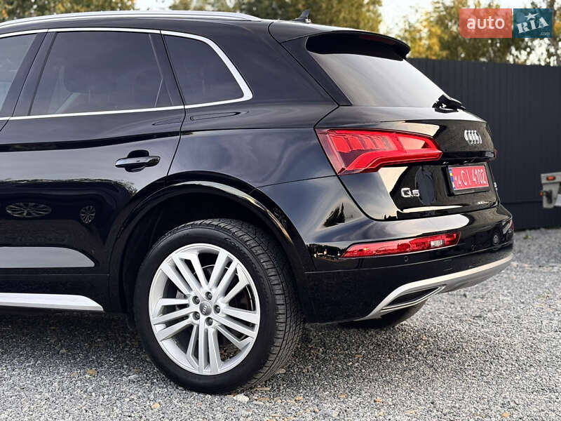 Позашляховик / Кросовер Audi Q5 2017 в Самборі