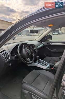 Внедорожник / Кроссовер Audi Q5 2011 в 