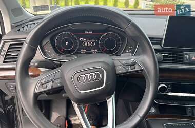 Позашляховик / Кросовер Audi Q5 2019 в  фото 16 Позашляховик / Кросовер Audi Q5 2019 в