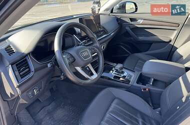 Внедорожник / Кроссовер Audi Q5 2022 в 