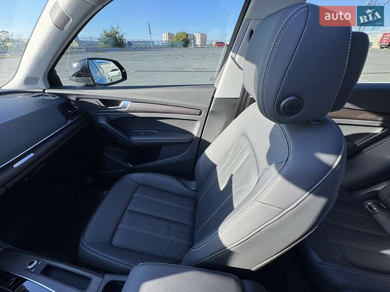 Внедорожник / Кроссовер Audi Q5 2022 в Одессе