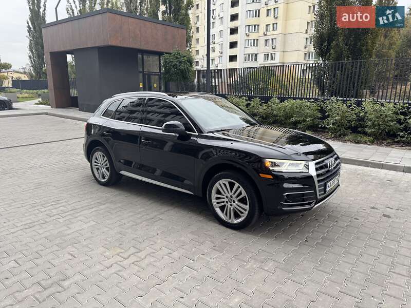 Внедорожник / Кроссовер Audi Q5 2018 в Киеве