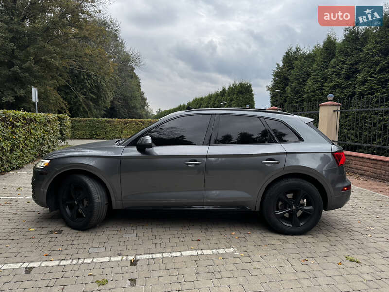 Позашляховик / Кросовер Audi Q5 2018 в Києві