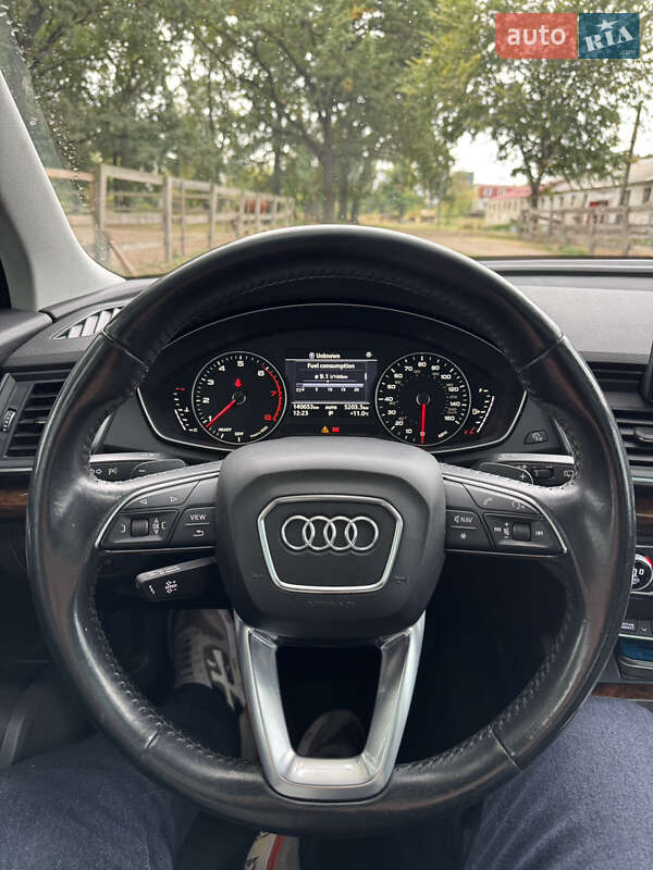 Позашляховик / Кросовер Audi Q5 2017 в Києві