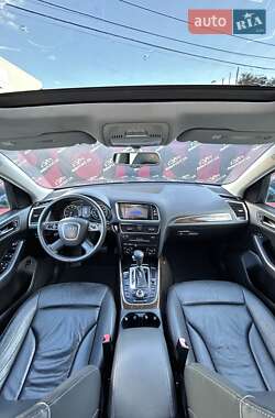 Внедорожник / Кроссовер Audi Q5 2011 в 