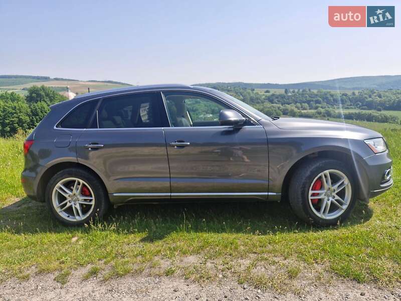 Внедорожник / Кроссовер Audi Q5 2015 в Ивано-Франковске