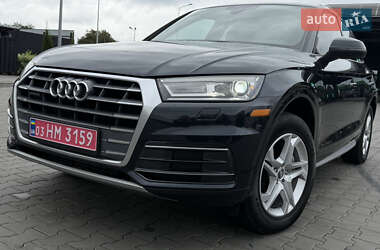 Позашляховик / Кросовер Audi Q5 2017 в 