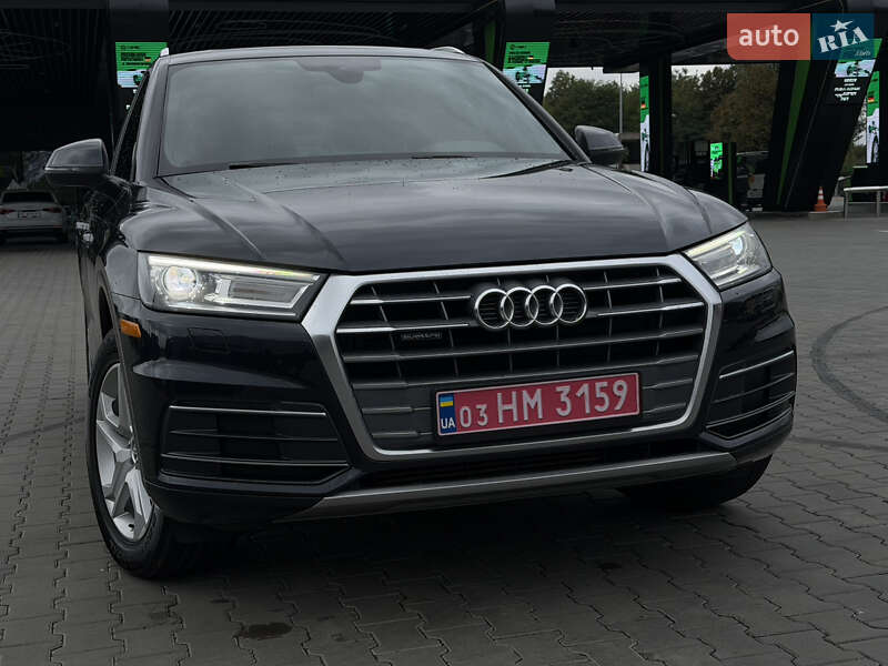 Внедорожник / Кроссовер Audi Q5 2017 в Луцке