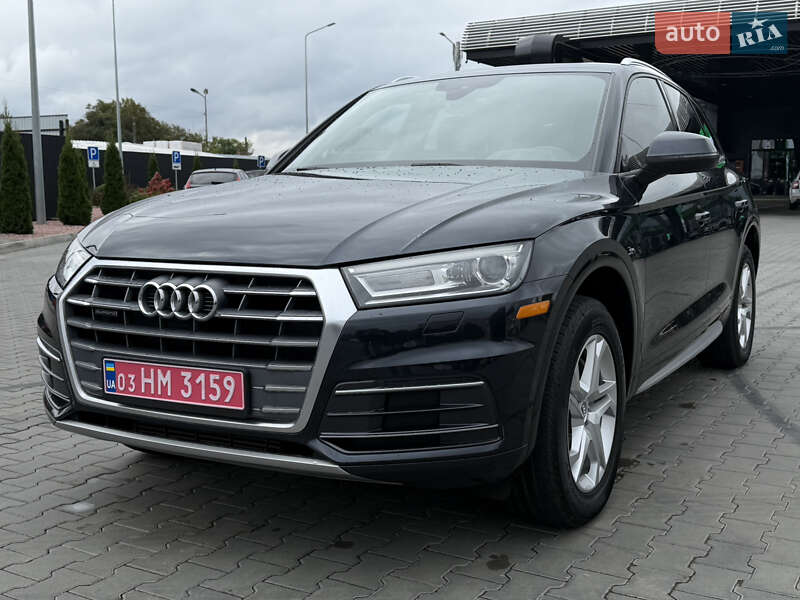 Внедорожник / Кроссовер Audi Q5 2017 в Луцке