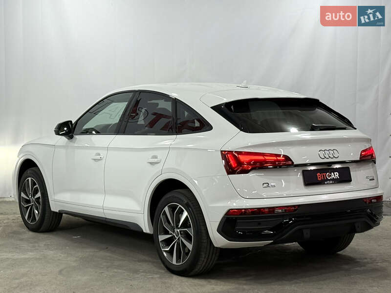 Внедорожник / Кроссовер Audi Q5 2021 в Одессе