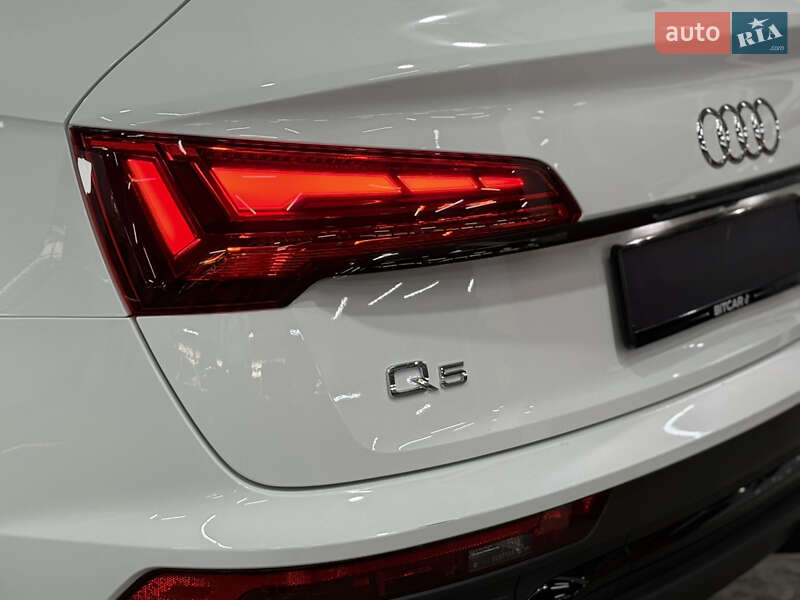 Внедорожник / Кроссовер Audi Q5 2021 в Одессе