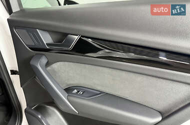 Внедорожник / Кроссовер Audi Q5 2021 в 