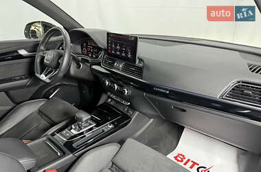 Внедорожник / Кроссовер Audi Q5 2021 в 