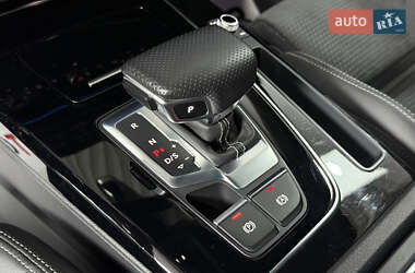Внедорожник / Кроссовер Audi Q5 2021 в 